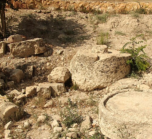 ruins at Qana