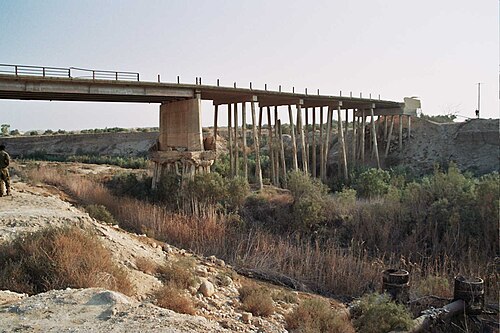 bridge at the mouth of Wadi Kofrein