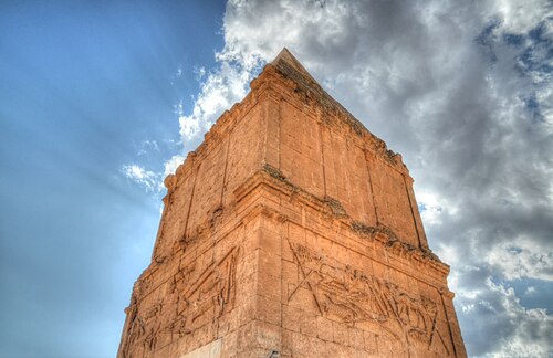 monument at Hermel
