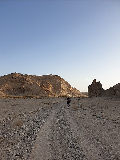 closeup of Wadi Khadakhid